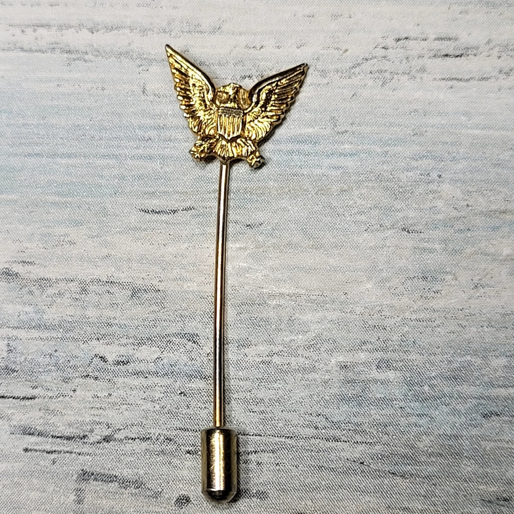 Gold Eagle Lapel Pin - Picture 6 of 6